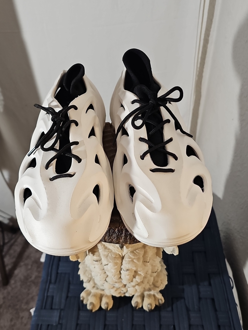 Kids White Foam Cutout Lace-Up Sneakers